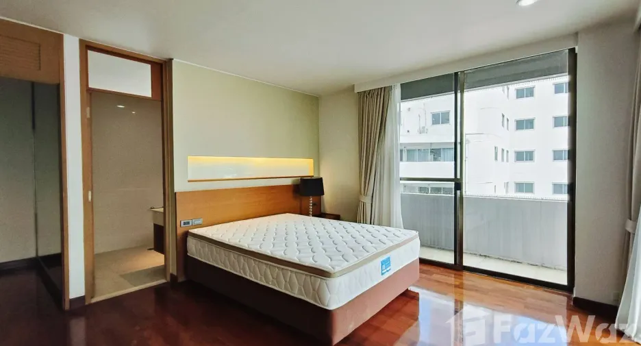 Apartment zur Miete mit 3 Zimmer in Khlong Toei, Bangkok