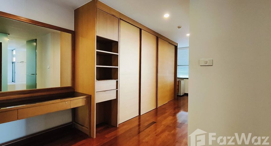 Apartment zur Miete mit 3 Zimmer in Khlong Toei, Bangkok