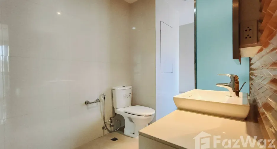Apartment zur Miete mit 3 Zimmer in Khlong Toei, Bangkok