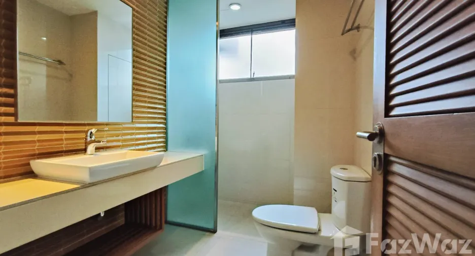 Apartment zur Miete mit 3 Zimmer in Khlong Toei, Bangkok