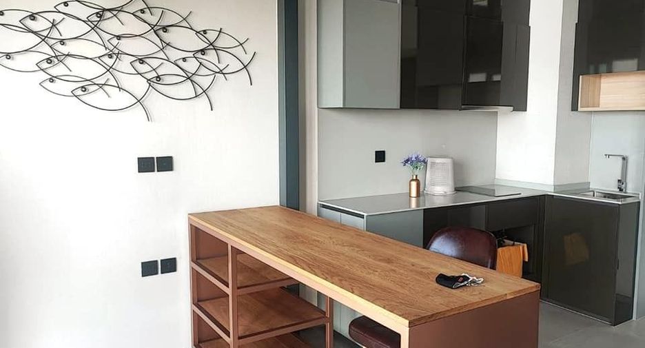 For rent 1 bed condo in Pathum Wan, Bangkok