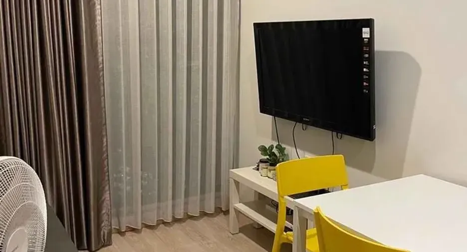 Condo en alquiler de 1 habitaciones en Huai Khwang, Bangkok