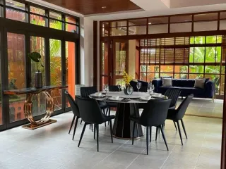 Casa en alquiler de 5 habitaciones en Suan Luang, Bangkok