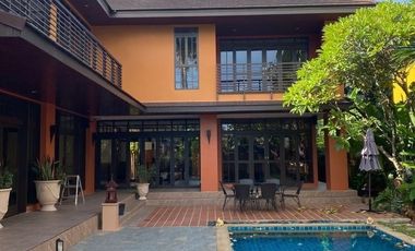 Casa en alquiler de 5 habitaciones en Suan Luang, Bangkok
