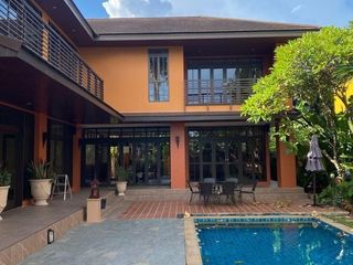 Casa en alquiler de 5 habitaciones en Suan Luang, Bangkok
