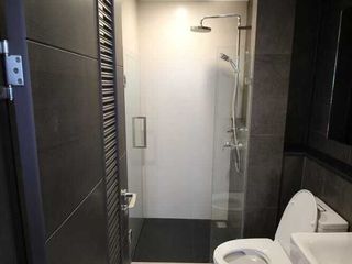 Condo en alquiler de 1 habitaciones en Bang Phlat, Bangkok