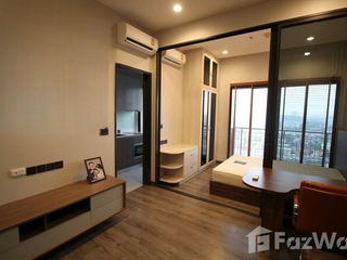Condo en alquiler de 1 habitaciones en Bang Phlat, Bangkok