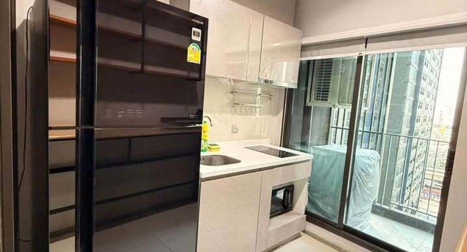 For rent 1 bed condo in Huai Khwang, Bangkok