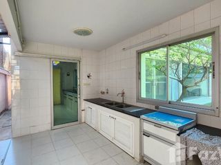 For rent 4 bedrooms house in Watthana, Bangkok