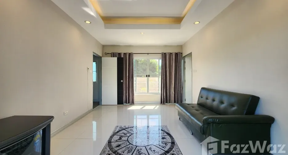 For rent 4 bedrooms house in Watthana, Bangkok