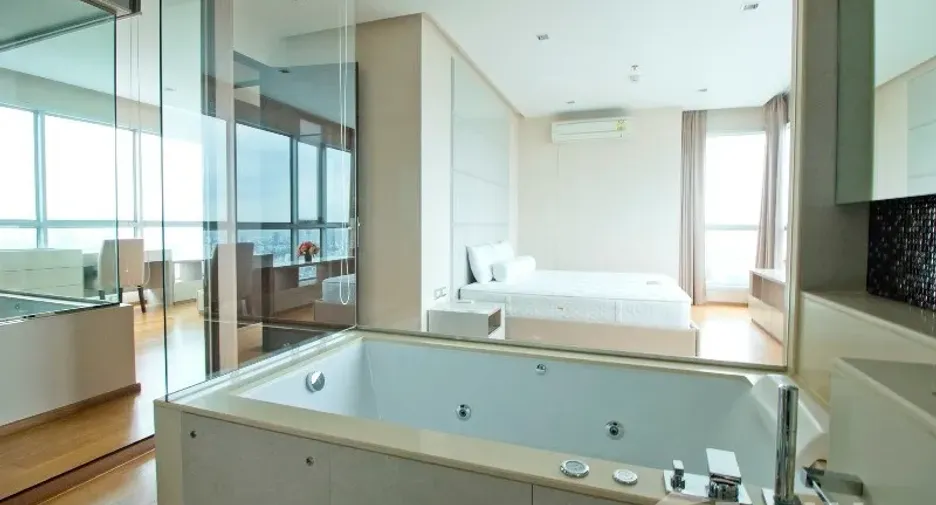 For rent 2 ベッドルーム condo in Watthana, Bangkok
