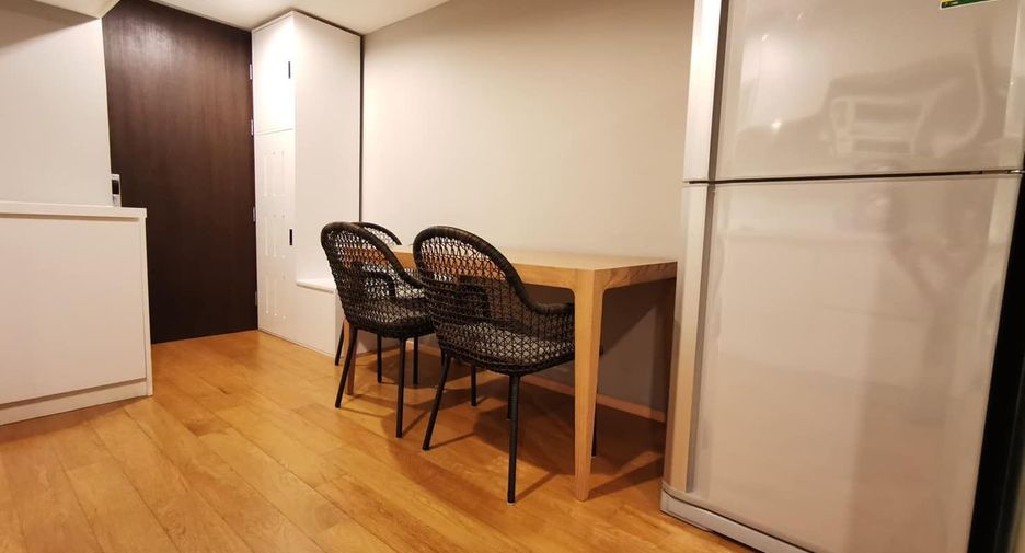 Wohnung zur Miete mit 2 Zimmer in Watthana, Bangkok