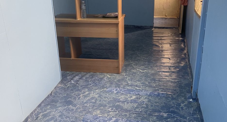 Gewerbefläche zur Miete mit 2 Zimmer in Bang Kho Laem, Bangkok