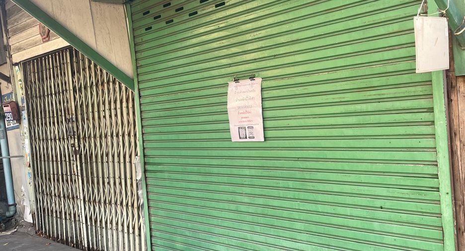 Gewerbefläche zur Miete mit 2 Zimmer in Bang Kho Laem, Bangkok