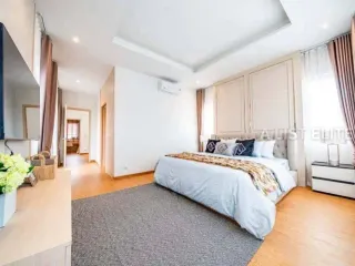 Haus zur Miete mit 4 Zimmer in Bang Lamung, Chonburi