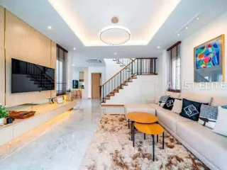 Haus zur Miete mit 4 Zimmer in Bang Lamung, Chonburi