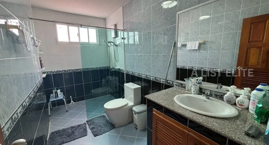 Продажа 3 спальни дом в Банг Ламунг, Чонбури