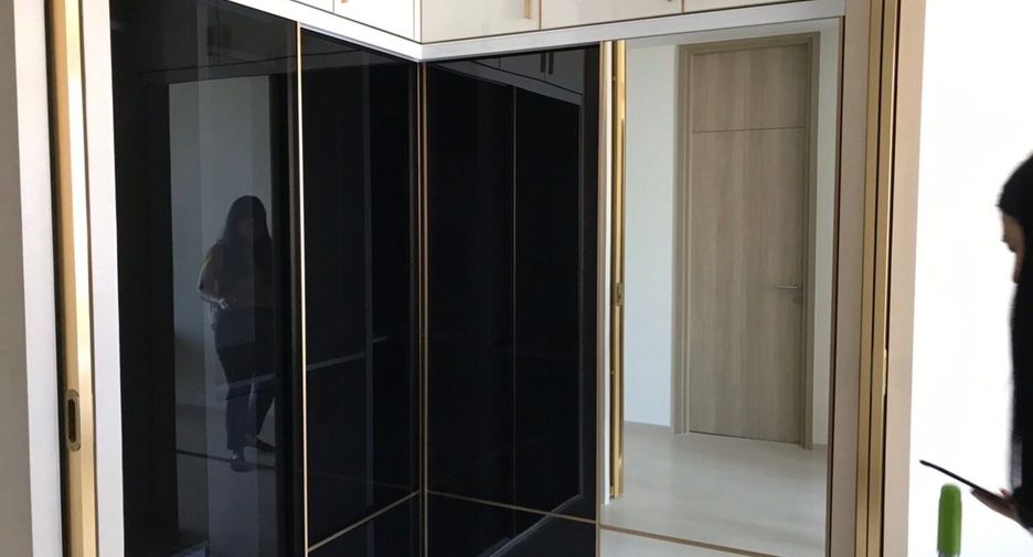 Wohnung zur Miete mit 2 Zimmer in Pathum Wan, Bangkok
