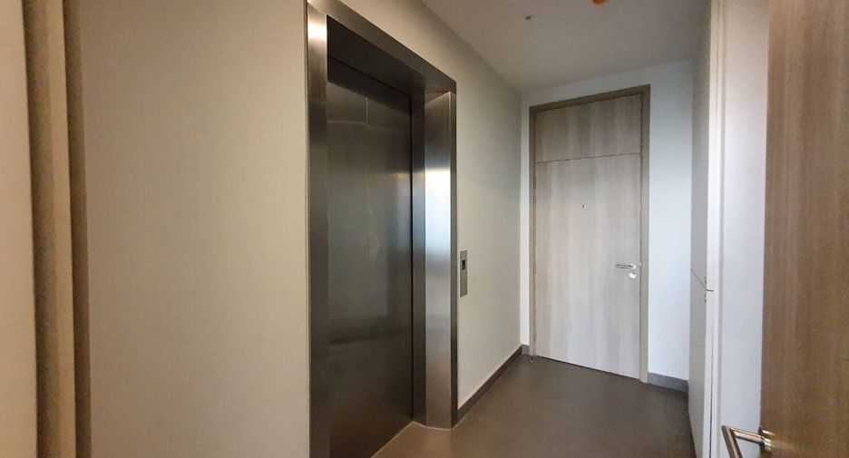Wohnung zur Miete mit 2 Zimmer in Pathum Wan, Bangkok