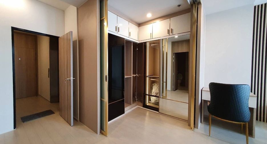 Wohnung zur Miete mit 2 Zimmer in Pathum Wan, Bangkok