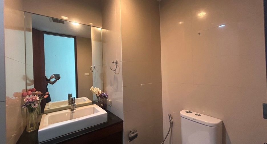 Apartamento en alquiler de 2 habitaciones en Watthana, Bangkok
