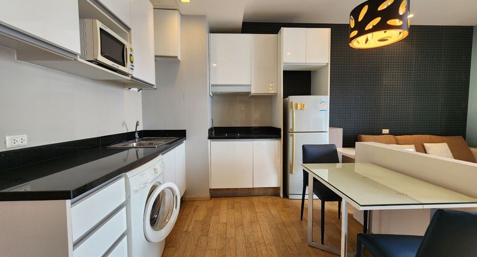 Condo en alquiler de 1 habitaciones en Khlong Toei, Bangkok