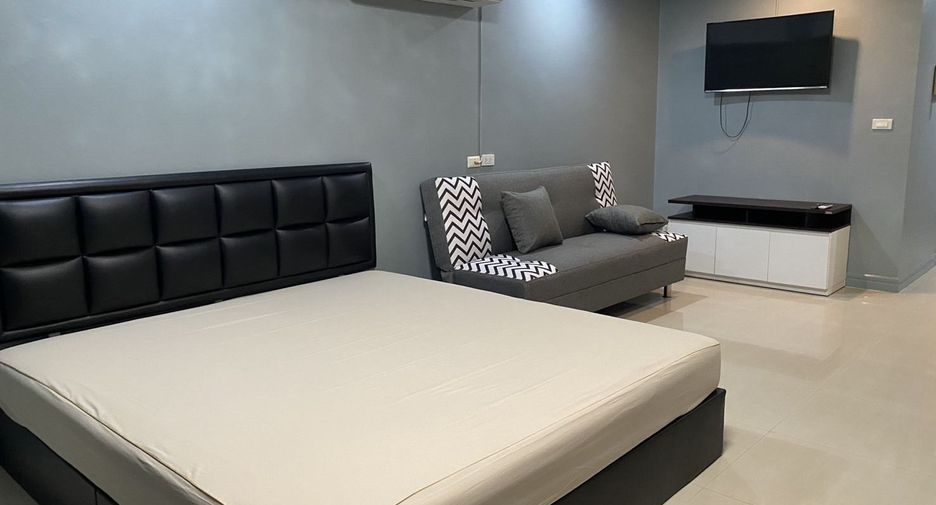 For rent 1 bed condo in Sathon, Bangkok