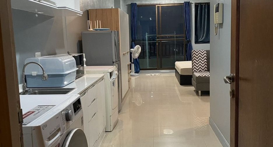 For rent 1 bed condo in Sathon, Bangkok