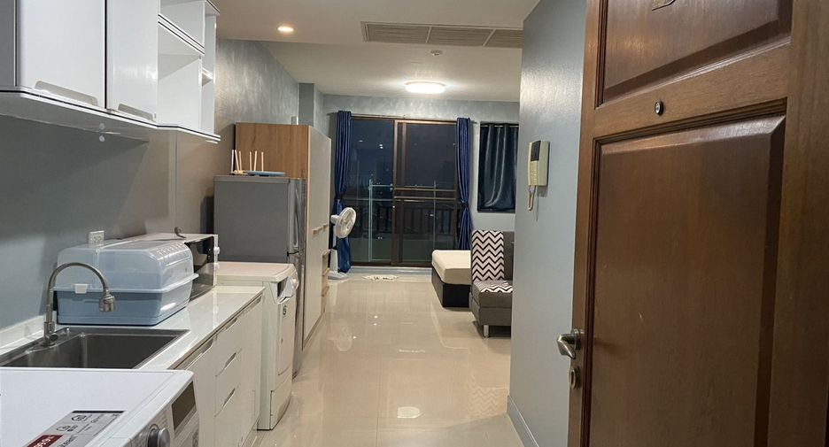 For rent 1 bed condo in Sathon, Bangkok