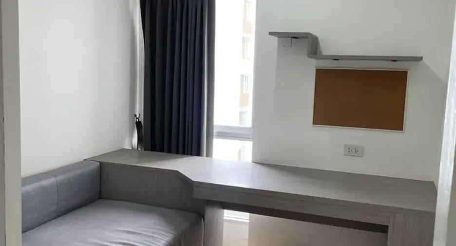 For rent 2 bedrooms condo in Phra Khanong, Bangkok