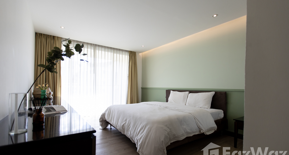 For rent 3 bedrooms condo in Watthana, Bangkok