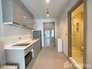 À louer studio condo à Huai Khwang, Bangkok