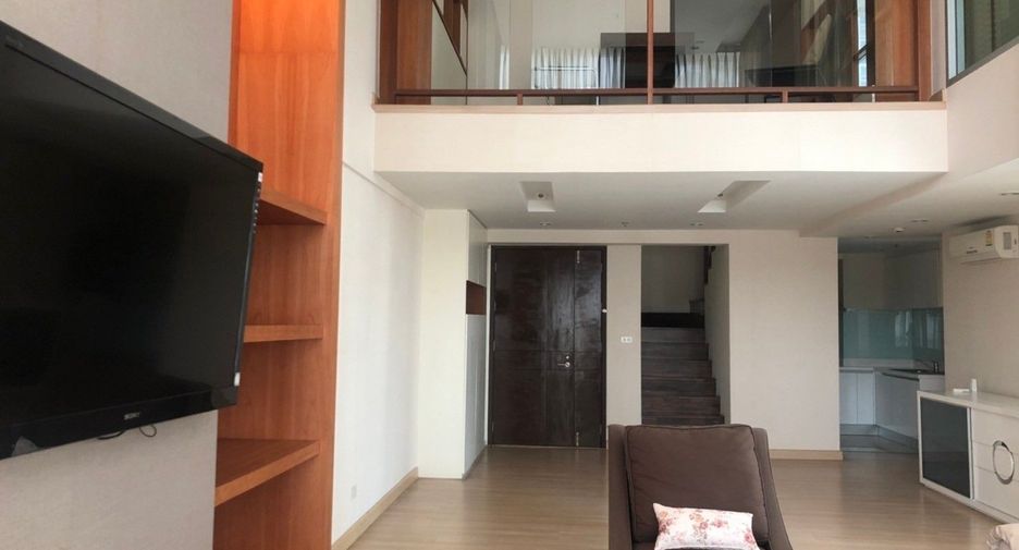 Condo en alquiler de 2 habitaciones en Pathum Wan, Bangkok