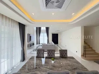 Haus zur Miete mit 4 Zimmer in Bang Lamung, Chonburi