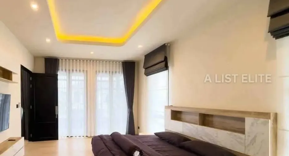 For rent 4 bedrooms house in Bang Lamung, Chonburi