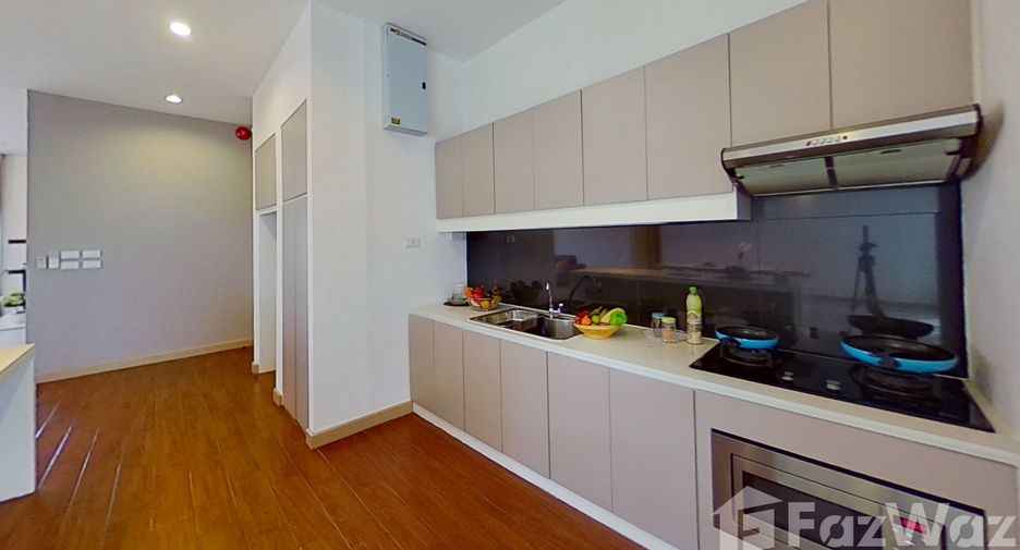 For rent 3 bedrooms condo in Watthana, Bangkok