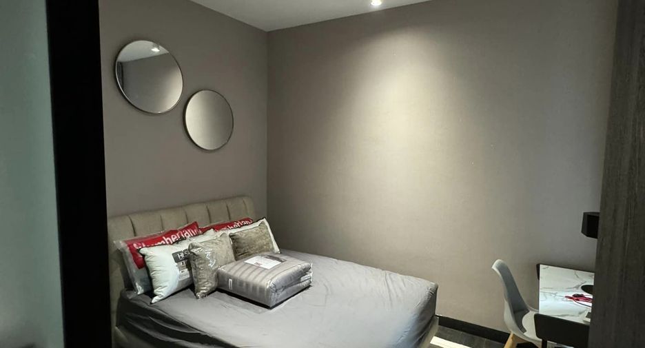 For rent 2 bedrooms condo in Sathon, Bangkok
