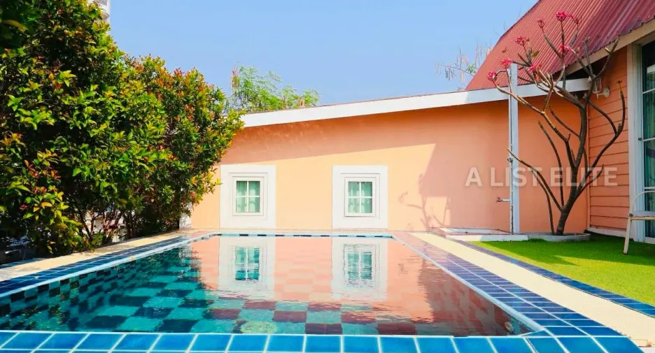 Haus zur Miete mit 6 Zimmer in Bang Lamung, Chonburi