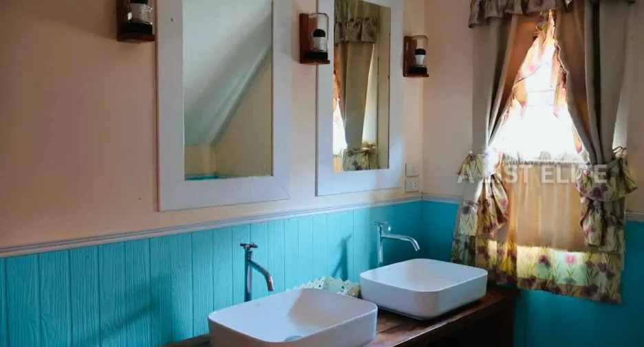 Haus zur Miete mit 6 Zimmer in Bang Lamung, Chonburi