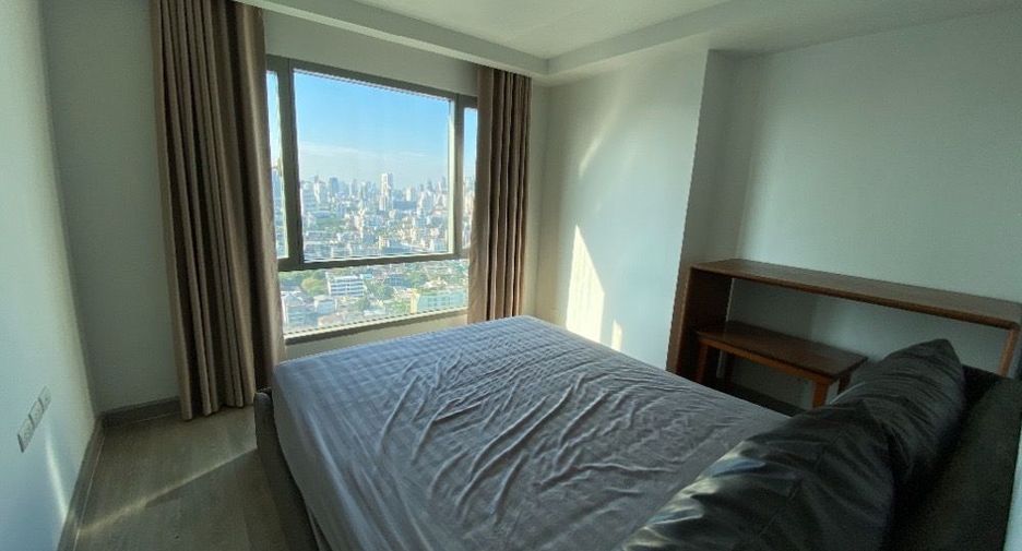 For rent 2 ベッドルーム condo in Watthana, Bangkok