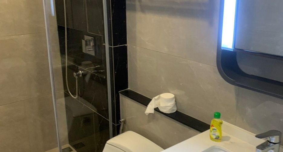 For rent 1 bed condo in Huai Khwang, Bangkok