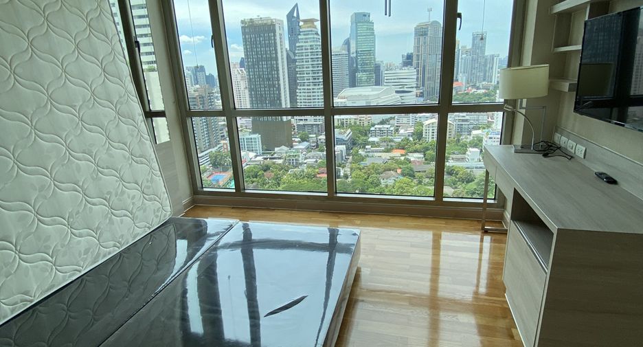 Apartamento en alquiler de 3 habitaciones en Watthana, Bangkok