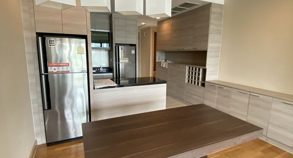 Apartamento en alquiler de 3 habitaciones en Watthana, Bangkok