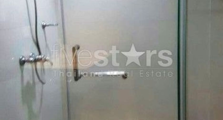 For rent 2 bedrooms condo in Pathum Wan, Bangkok