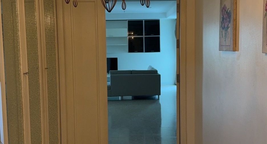 ให้เช่า 3 ห้องนอน คอนโด ใน คลองเตย, กรุงเทพฯ