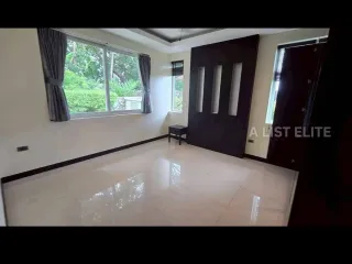 À louer 4 chambres maison à Bang Lamung, Chonburi