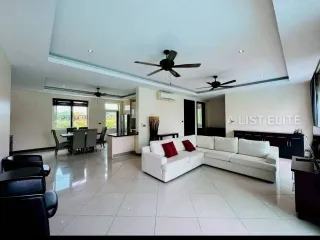À louer 4 chambres maison à Bang Lamung, Chonburi