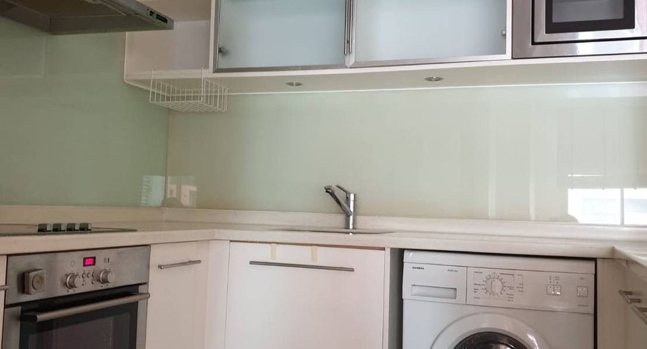 For rent 2 bedrooms condo in Sathon, Bangkok