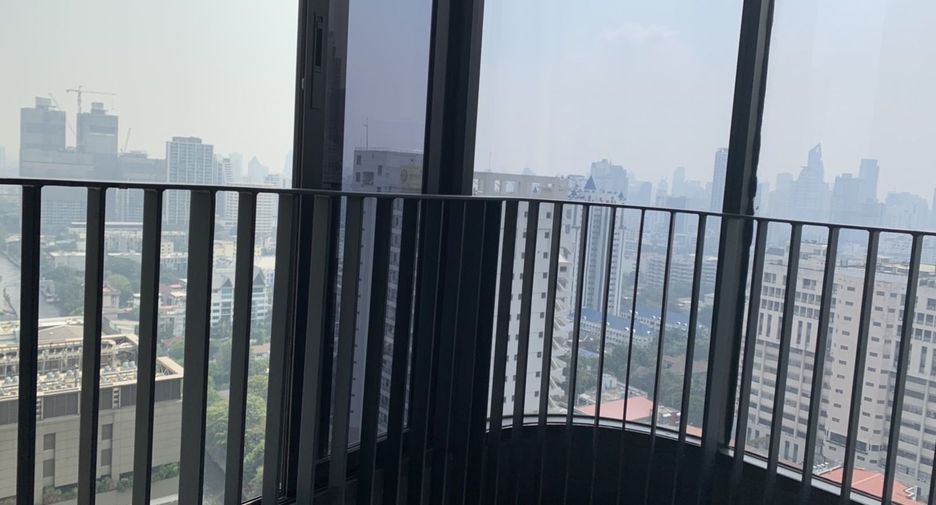 For rent 2 ベッドルーム condo in Watthana, Bangkok