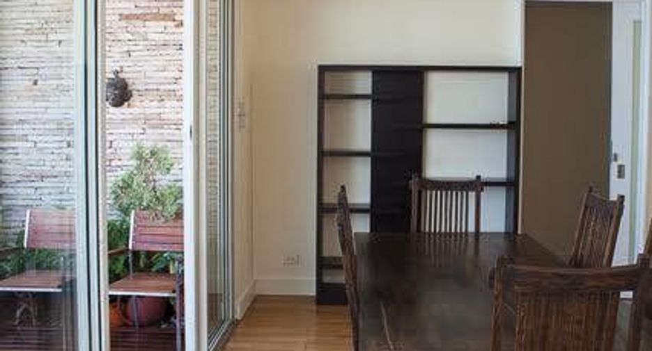For rent 3 bedrooms condo in Watthana, Bangkok